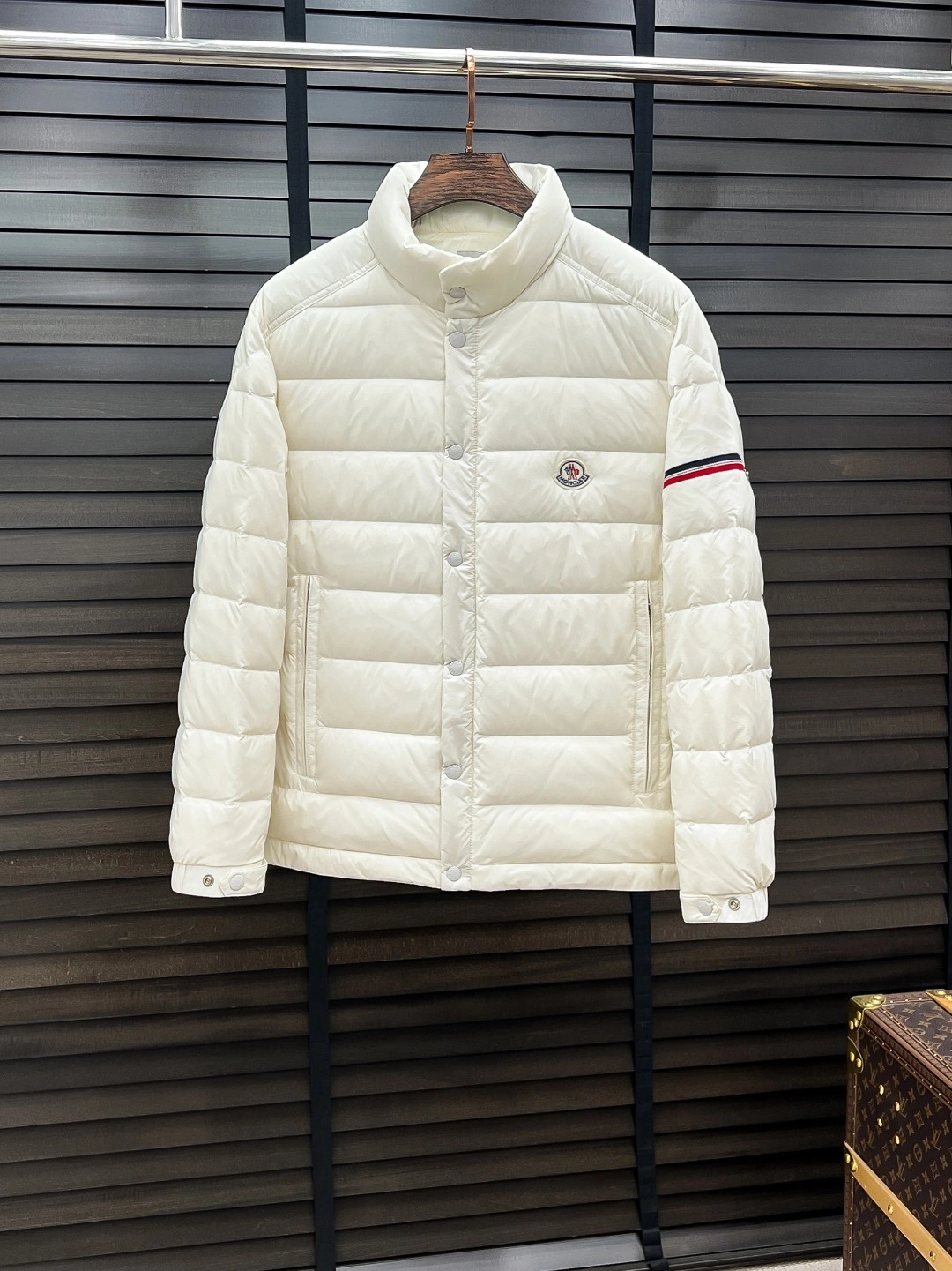 wg.luxury-- 7o9385r Down jacket white goose down 2colour item: E-F443J1834-2H